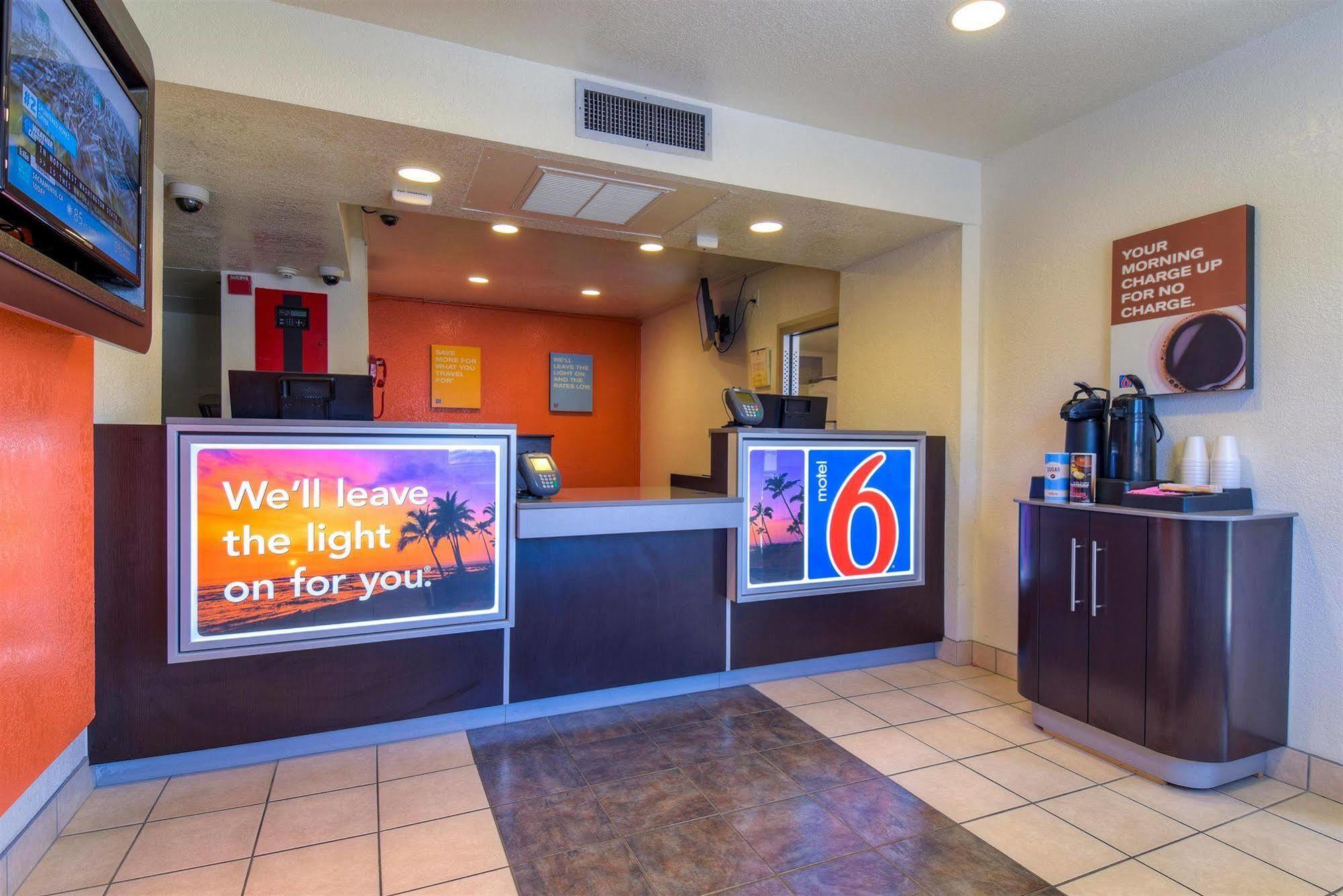 Motel 6-Jurupa Valley, Ca - Riverside West Buitenkant foto