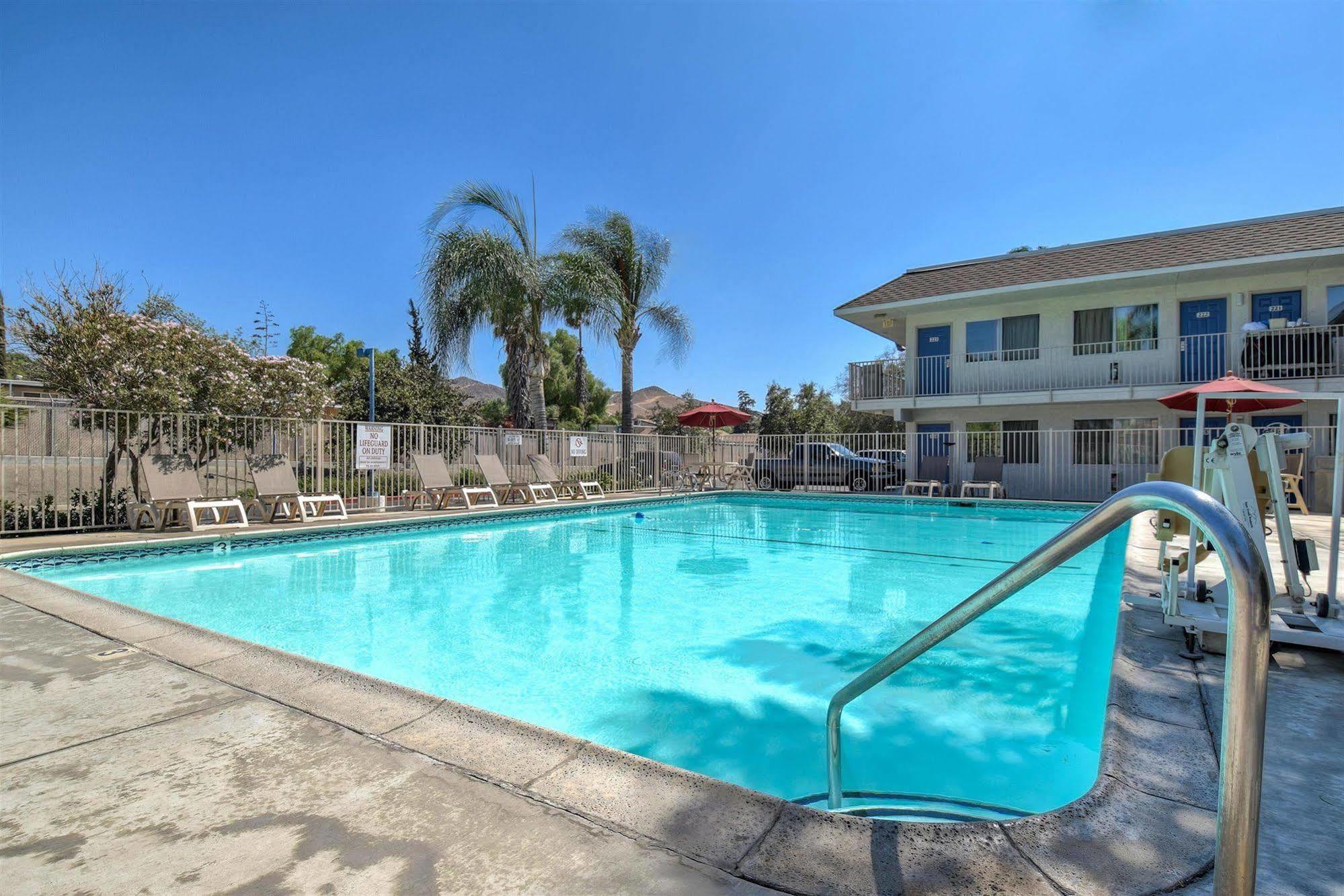 Motel 6-Jurupa Valley, Ca - Riverside West Buitenkant foto